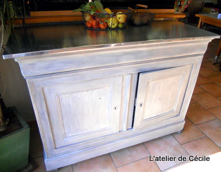 buffet patine gris clair