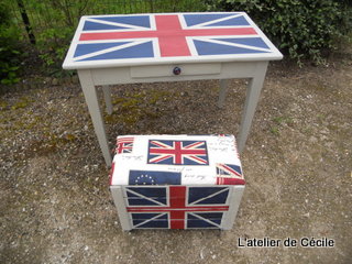 bureau anglais et son fauteuil assorti